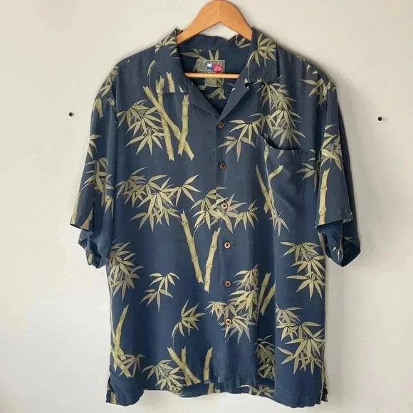 Hilo Hattie  | Silk Short Sleeve Button Down - Picture 1 of 5